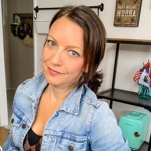 Meet your Posher, Marci